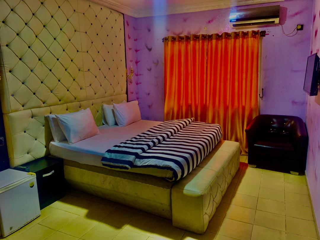 Diplomatic Suite